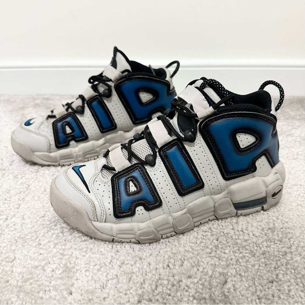 Nike Air More Uptempo '96 Retro Bold Big Kids size 5 Basketball Sneakers Grey